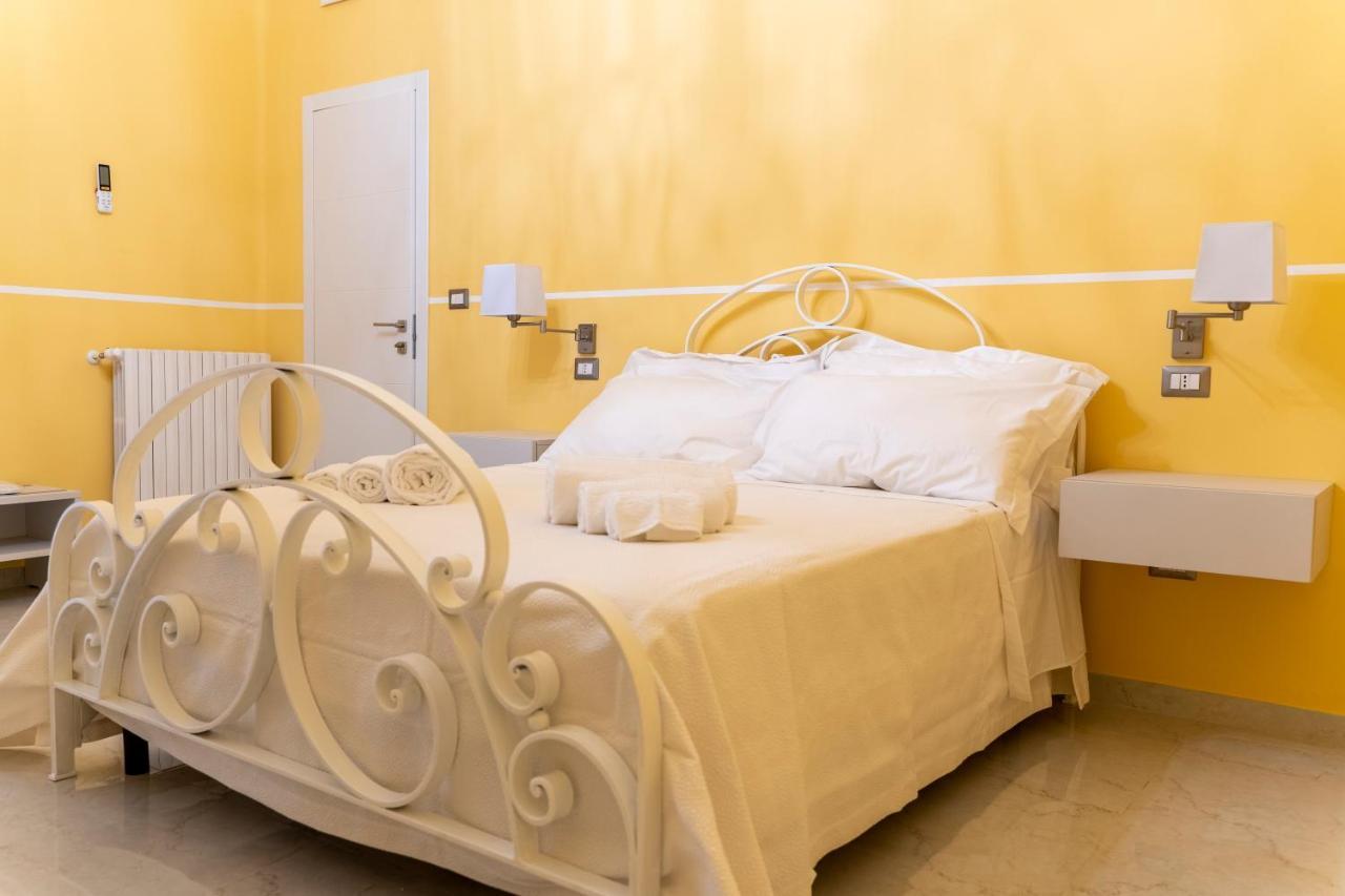 A Casa Dei Miei Hotel San Pietro Vernotico Luaran gambar