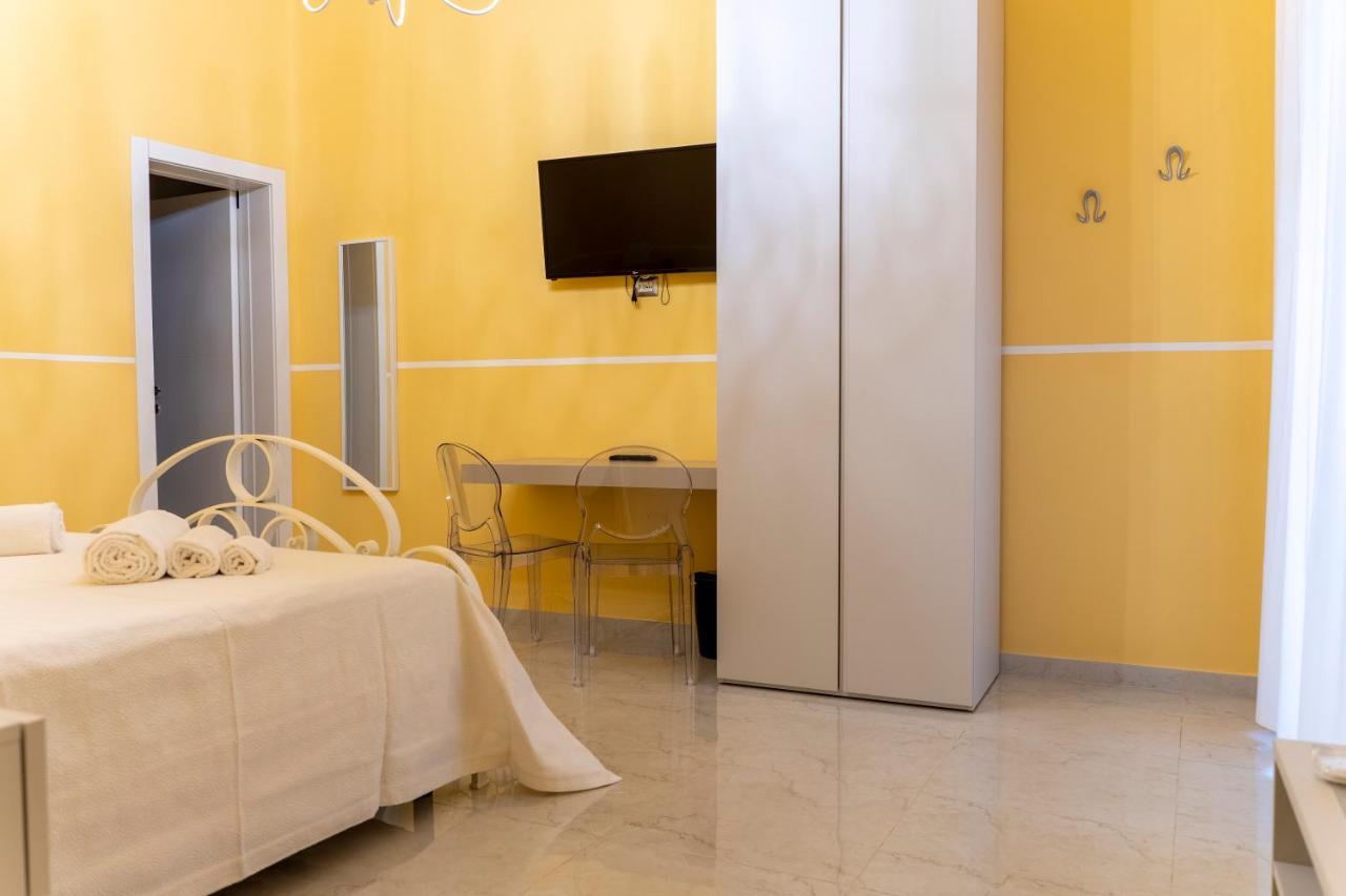 A Casa Dei Miei Hotel San Pietro Vernotico Luaran gambar