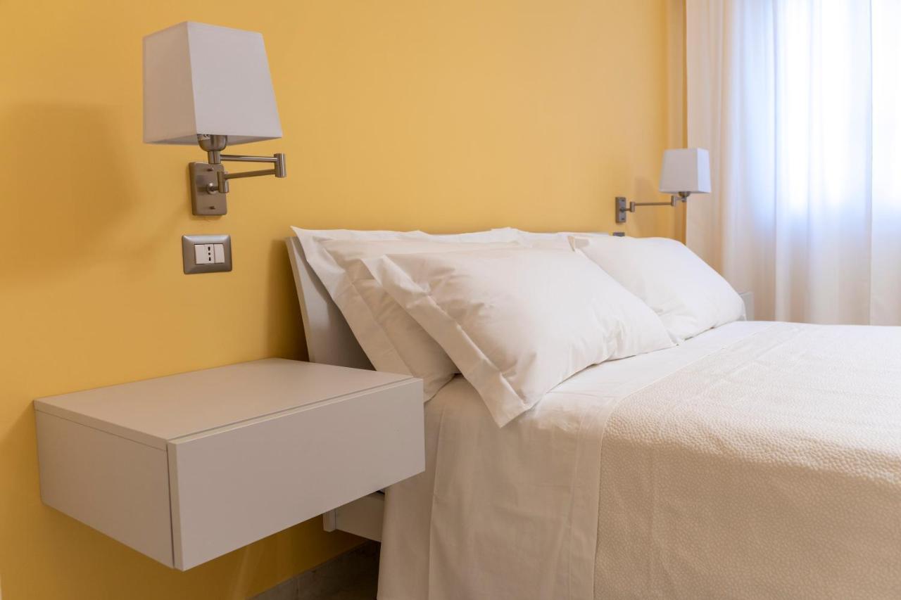A Casa Dei Miei Hotel San Pietro Vernotico Luaran gambar