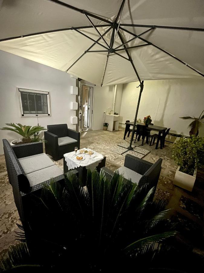 A Casa Dei Miei Hotel San Pietro Vernotico Luaran gambar